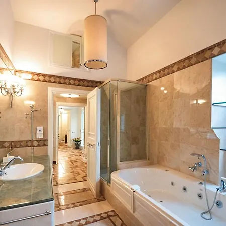 Carducci Luxury Appartement