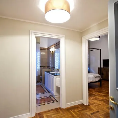Carducci Luxury Apartmán *