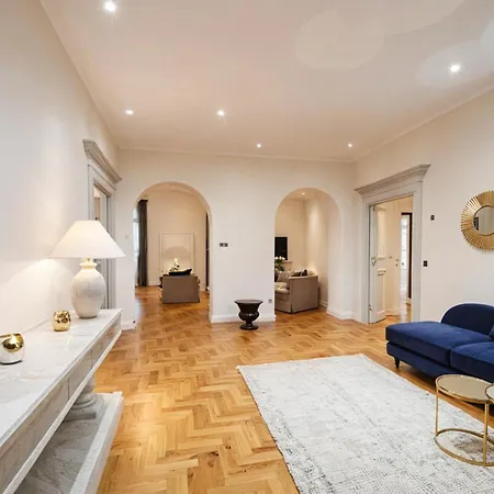 Carducci Luxury * Rom